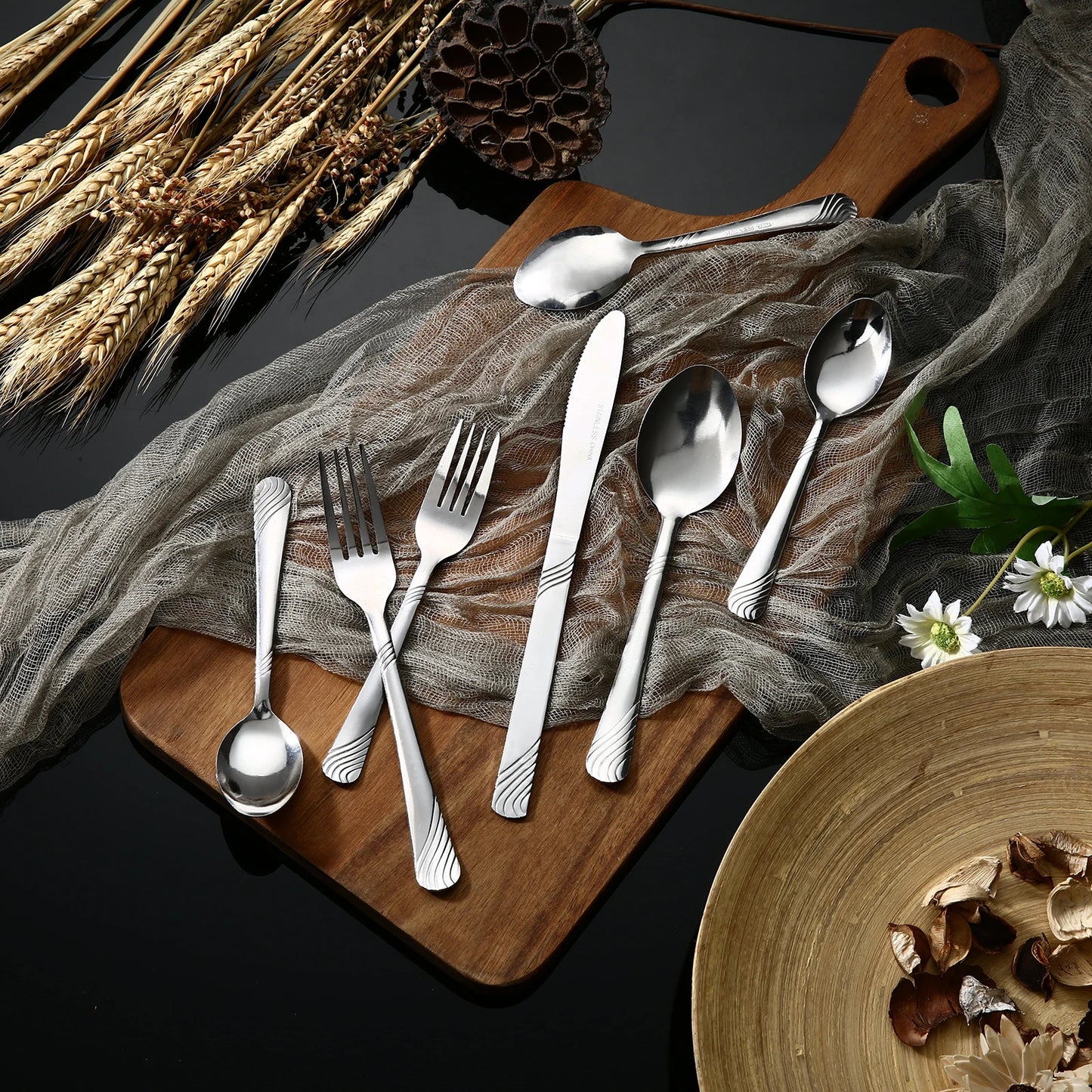 48-Piece Stainless Steel Cutlery Set for Eight Place Settings
