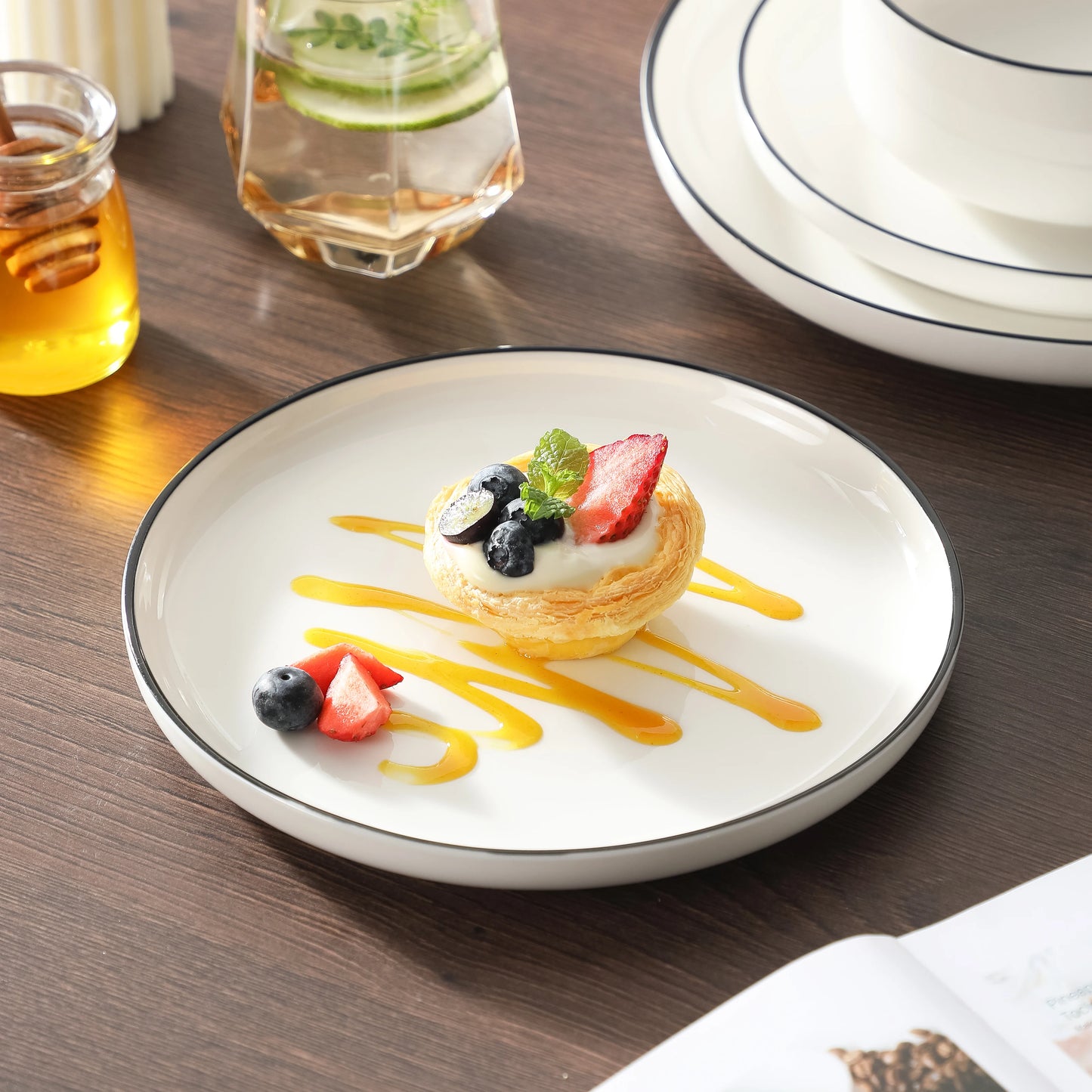 18-Piece White Porcelain Dinnerware Set for Six