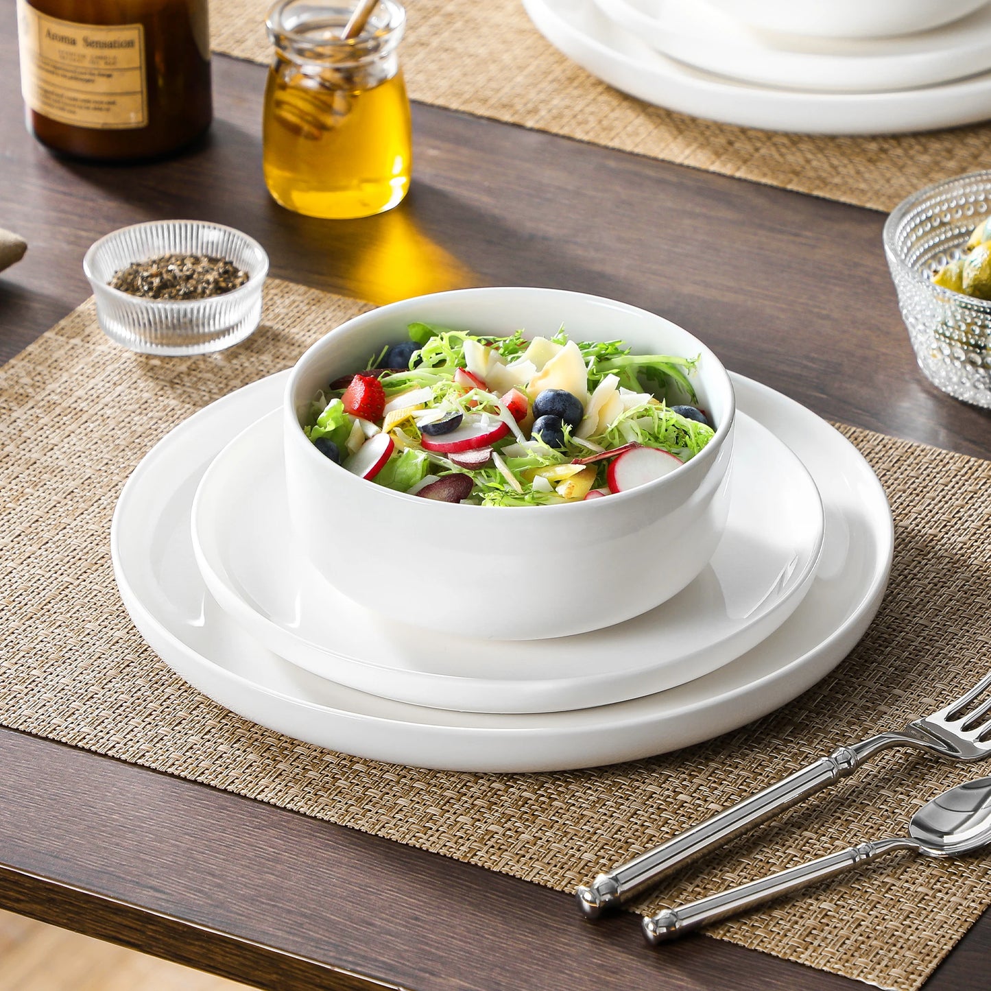 18-Piece White Porcelain Dinnerware Set for Six